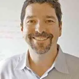 Oren Zeev