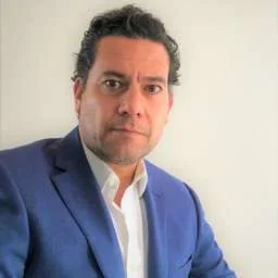 Vicente Aguirre