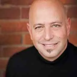 Daniel Crain