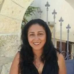 Mirella Levy