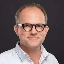Niko Waesche