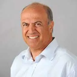 Menashe Ezra