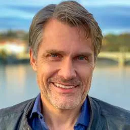 Ma Ko, Angel Investor