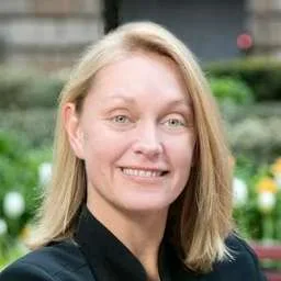 Denise Leonhard