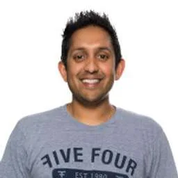 Dee Murthy