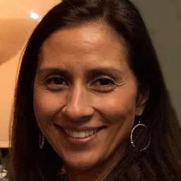 Stephanie Fernandez