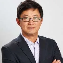 Dong-Su Kim
