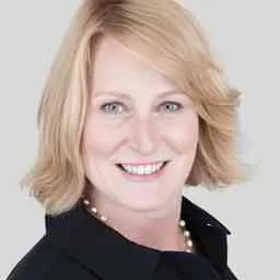 Carol Mackinlay