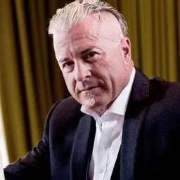 Calvin Ayre