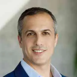 Yaniv Stern