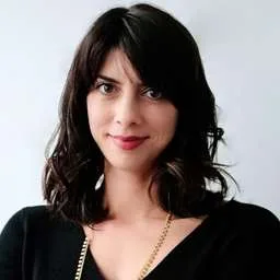 Avra van der Zee