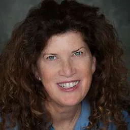 Alyssa Walles