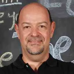 Mike Ajnsztajn