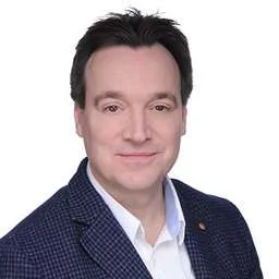 Julian Carter
