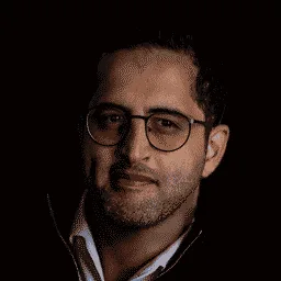 Bam Azizi, CEO & Co-Founder at Mesh