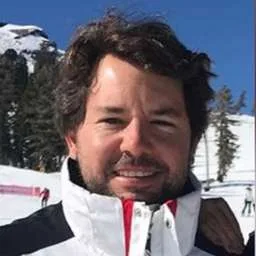 Cesar Villares