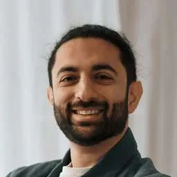 Andi Kazeroonian