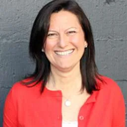 Lori Medeiros