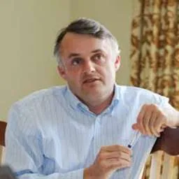 Peter Jones