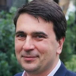Dr Ilian Iliev