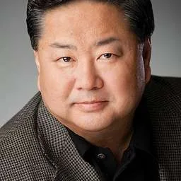 Alexander Suh
