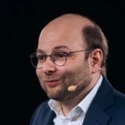 Bastian Nominacher