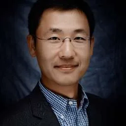Zhi Li