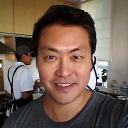 Charlie Yi