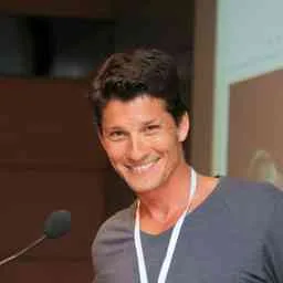 Yoav Tzuker