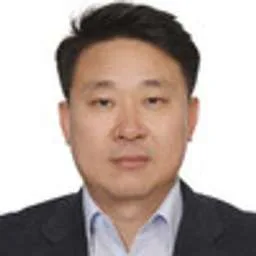 Kris Lee