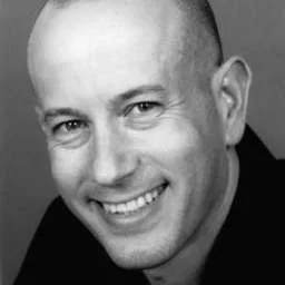 Eilon Tirosh, Co-Founder at Moment.me