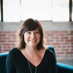 Lynne Laube