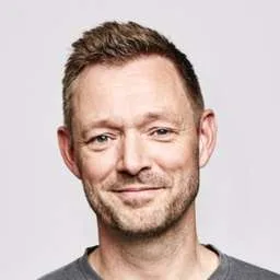Mikal Hallstrup, Angel Investor