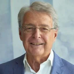 Elek Straub