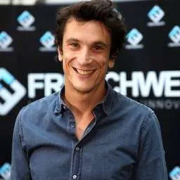 Sébastien Lucas, Owner, Co-Founder & General Manager at Oxalide