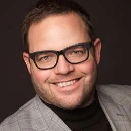 Jay Baer, Author: Hug Your Haters: How to Embrace Complaints and Keep Your Customers at Penguin Random House
