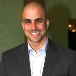 Gil Valadez