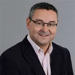 Lee Martin