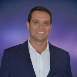 Rafael La Porta de Castro