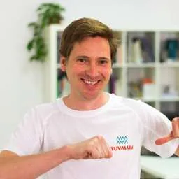 Ismael Labrador, Co-Founder and CMO at Tuvalum