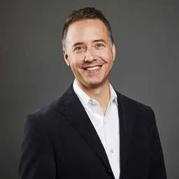 Zachary Smith, Managing Director, Bare Metal at Equinix
