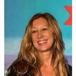 Lynne Bairstow