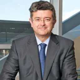 Santiago Fernández Valbuena, Angel Investor