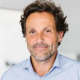 Stefan Schneider, CEO at FLOOR13
