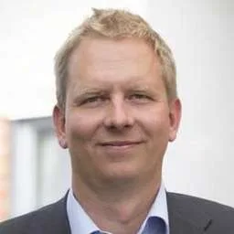 Tommi Uhari