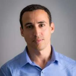 Oz Eliav