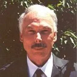 Larry Romrell