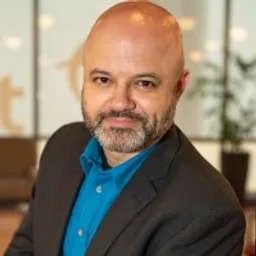 Celio Oliveira