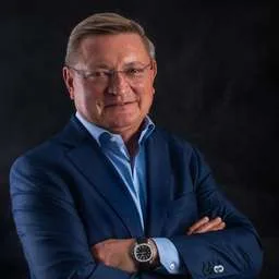 Wojciech Kostrzewa, Principal Owner at Wydawnictwo Pascal