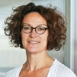 Stephanie SAVEL